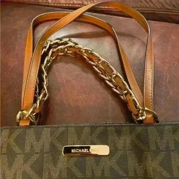 Michael Kors jet set east west signature bag gold detail brown and gold - Picture 2 of 6